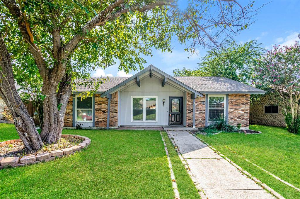 2030 Glencrest Lane - Photo 1