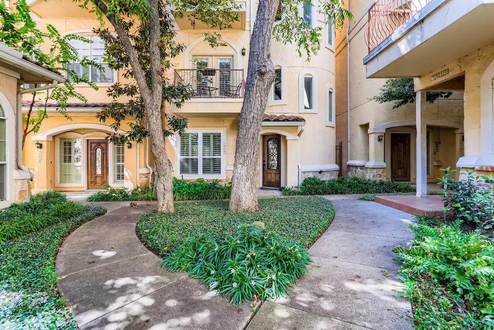 7815 Linwood Avenue - Photo 1