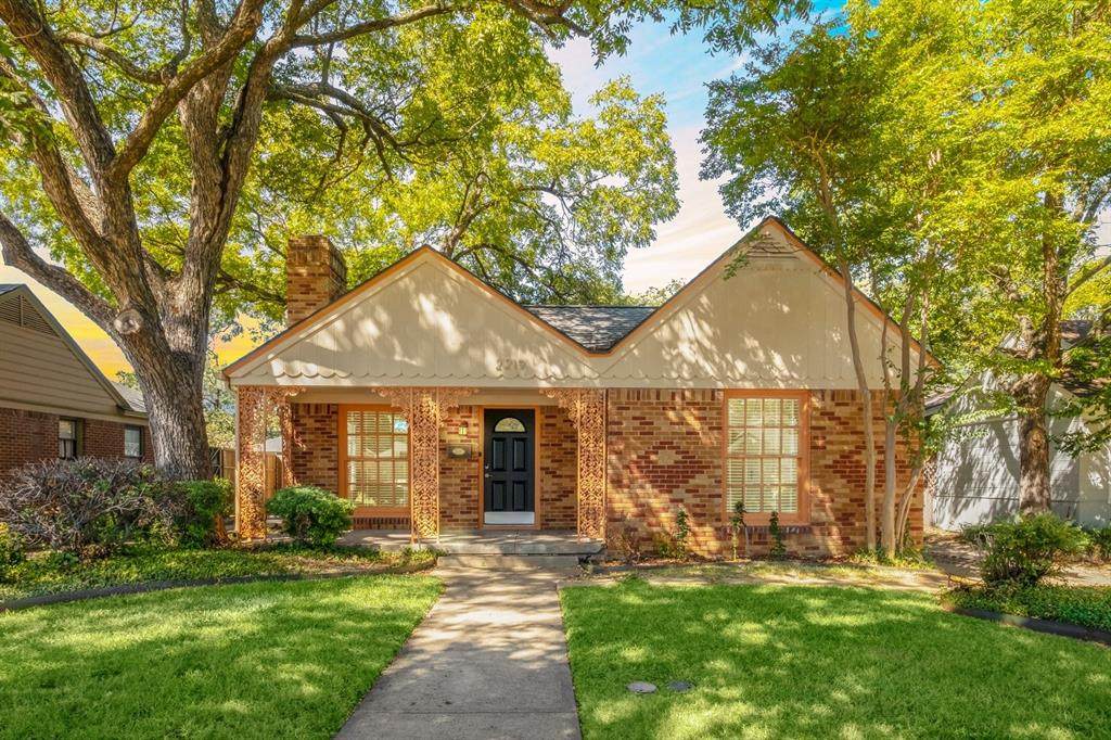2219 Carnes Street - Photo 1