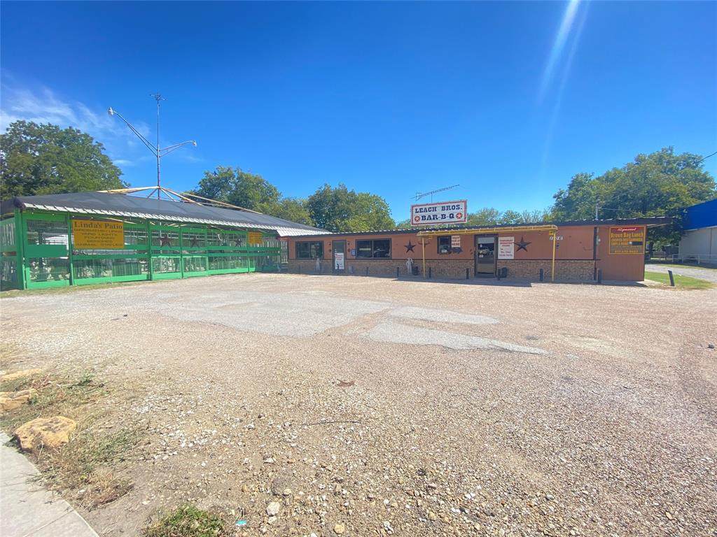 1106 Henderson Street - Photo 1