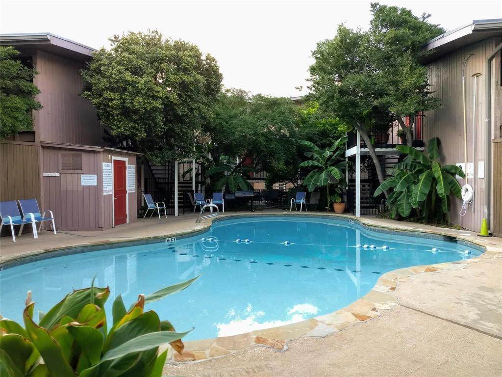 2627 Douglas Avenue - Photo 1