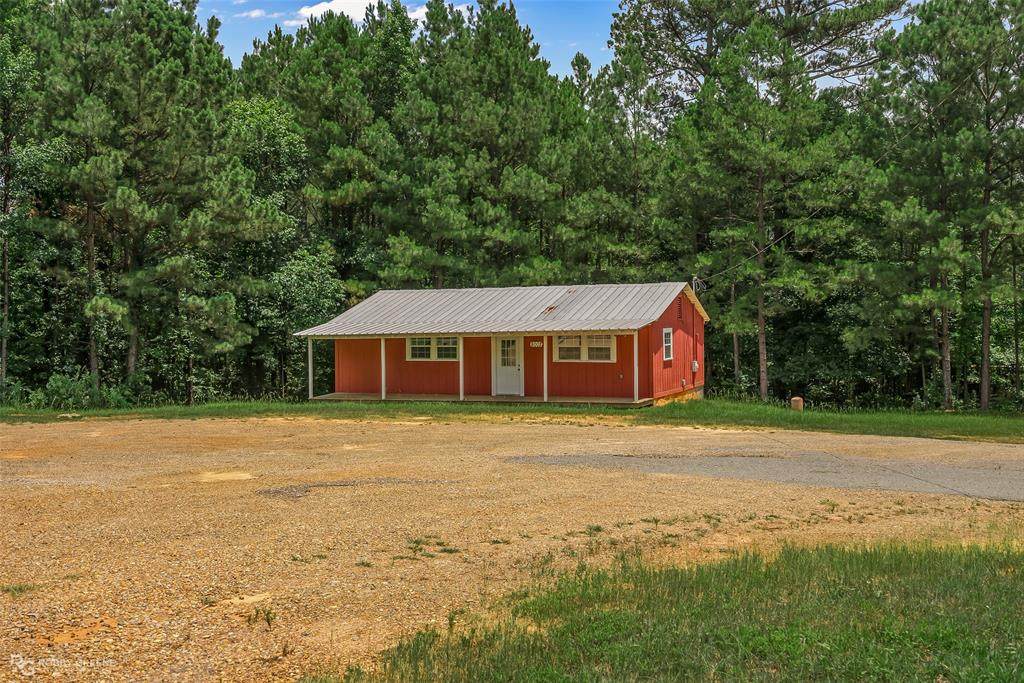 8002 Highway 3 - Photo 1
