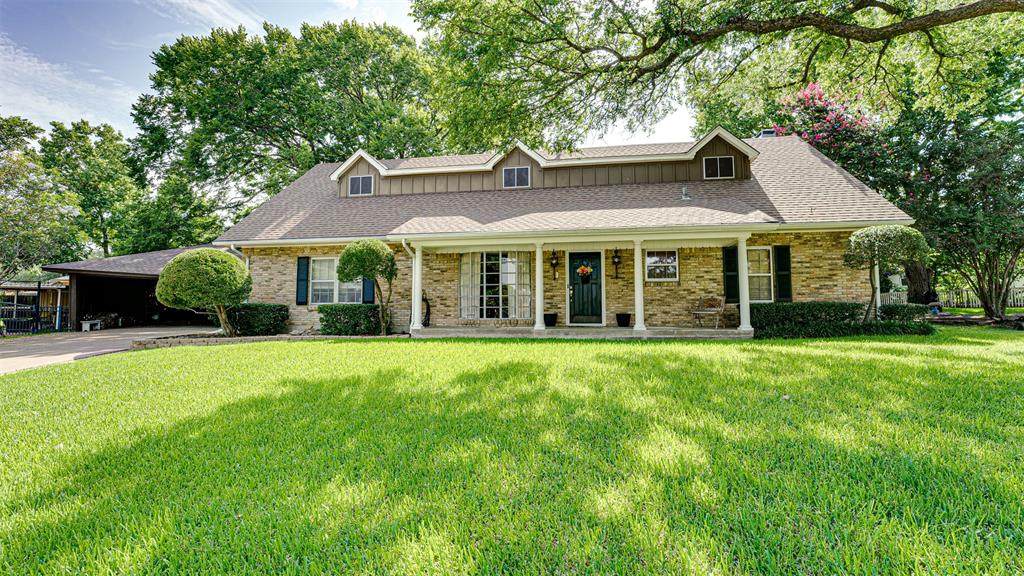 1707 Williamsburg Circle - Photo 1