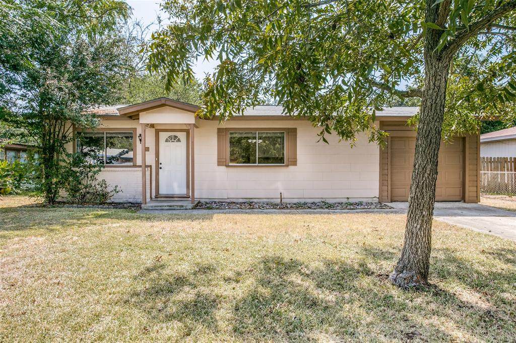 761 Thomas Avenue - Photo 1