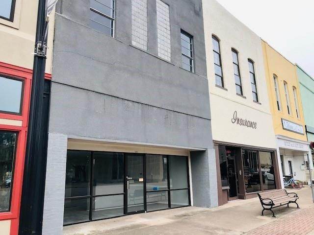 210 Main - Photo 1