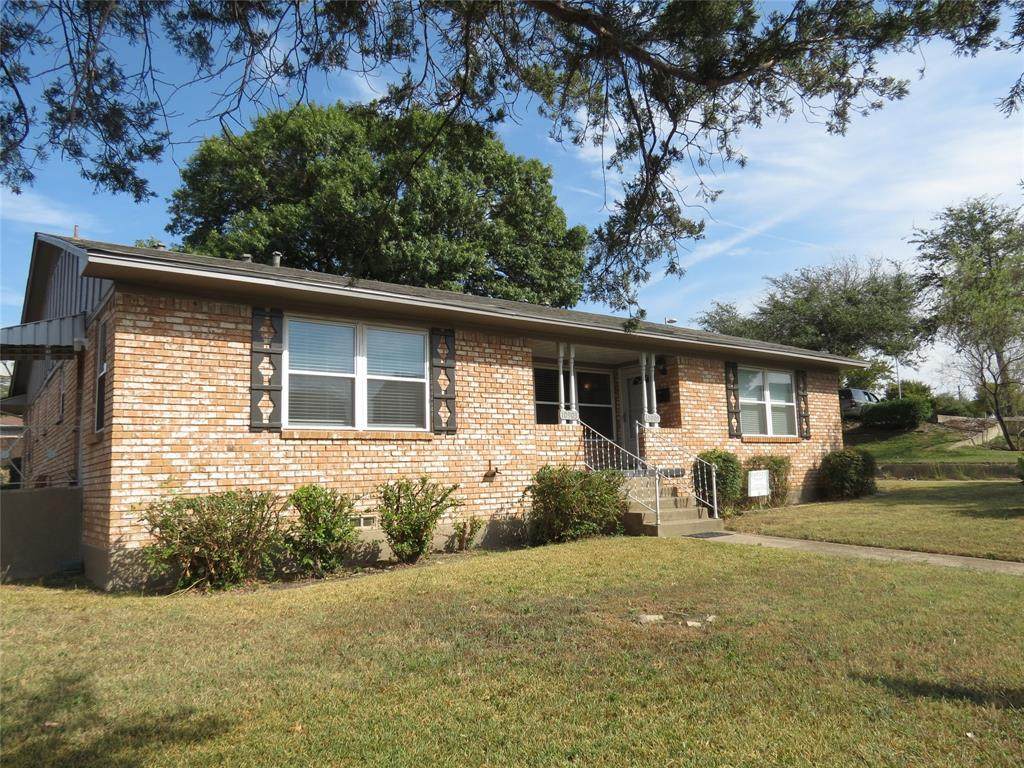 10903 Lake Gardens Drive - Photo 1