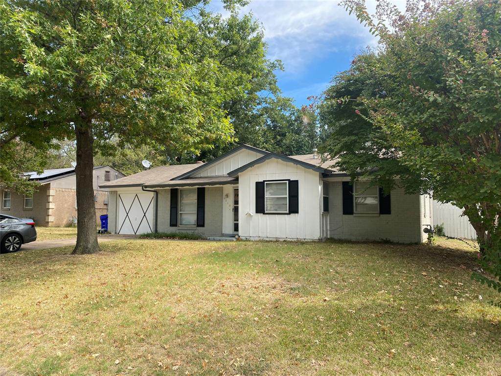 1212 Johns Drive - Photo 1