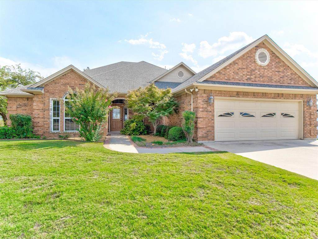 115 Lakeview Drive - Photo 1