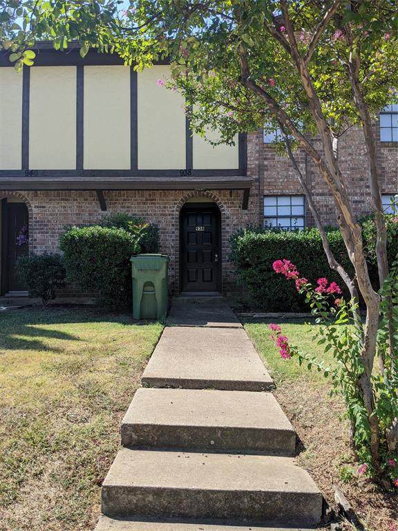936 Southmoor Drive - Photo 1