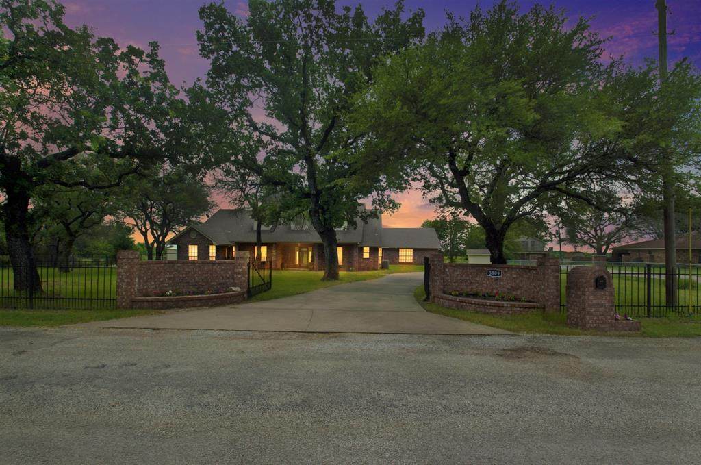 3809 Dunn Court - Photo 1