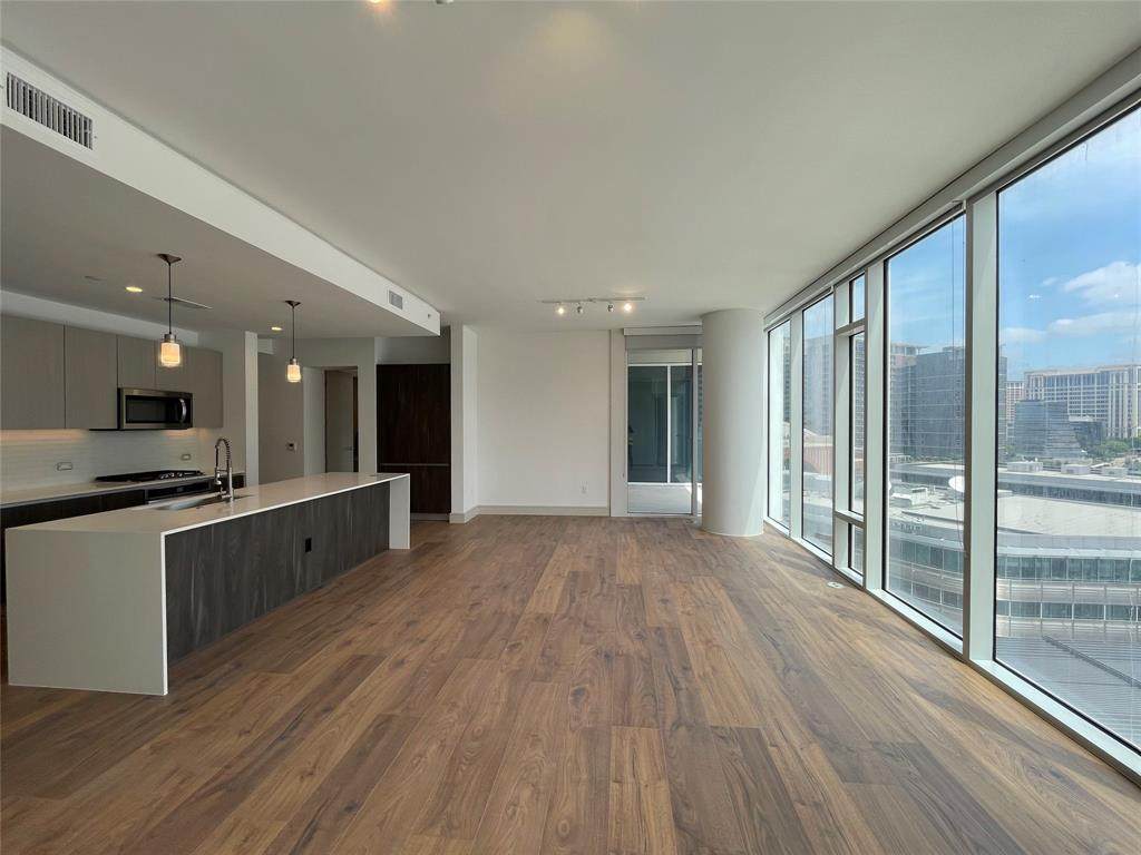 3099 Nowitzki Way - Photo 1