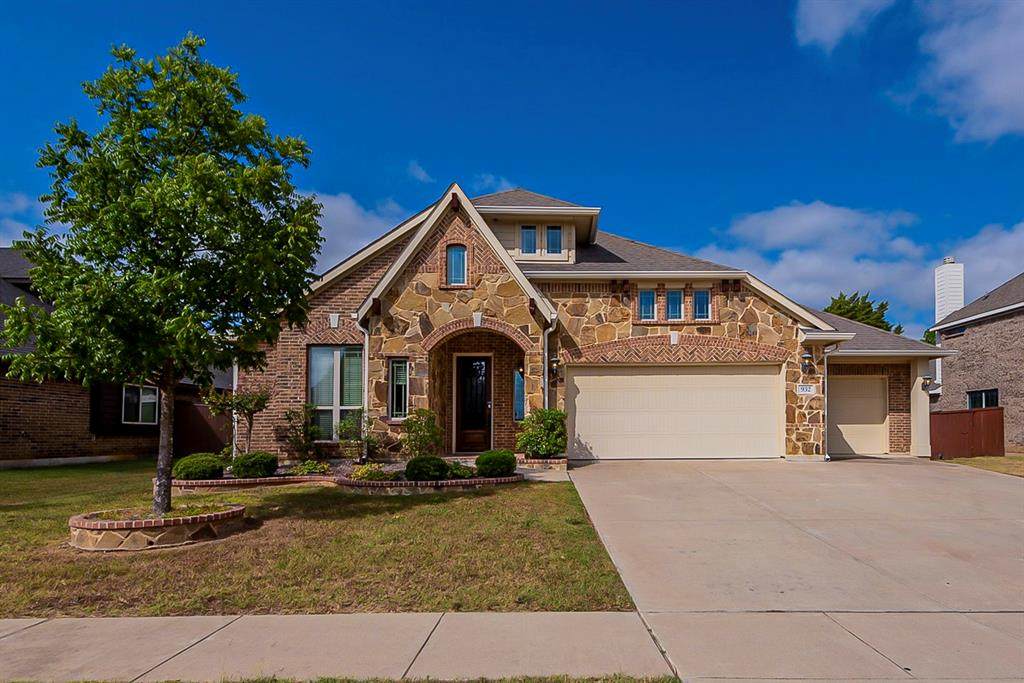 932 Tara Drive - Photo 1