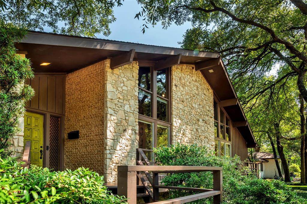 3601 Overton Park Drive - Photo 1
