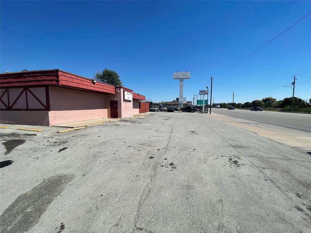 6801 Lancaster Avenue - Photo 1
