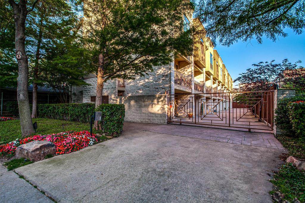 3204 Wycliff Avenue - Photo 1