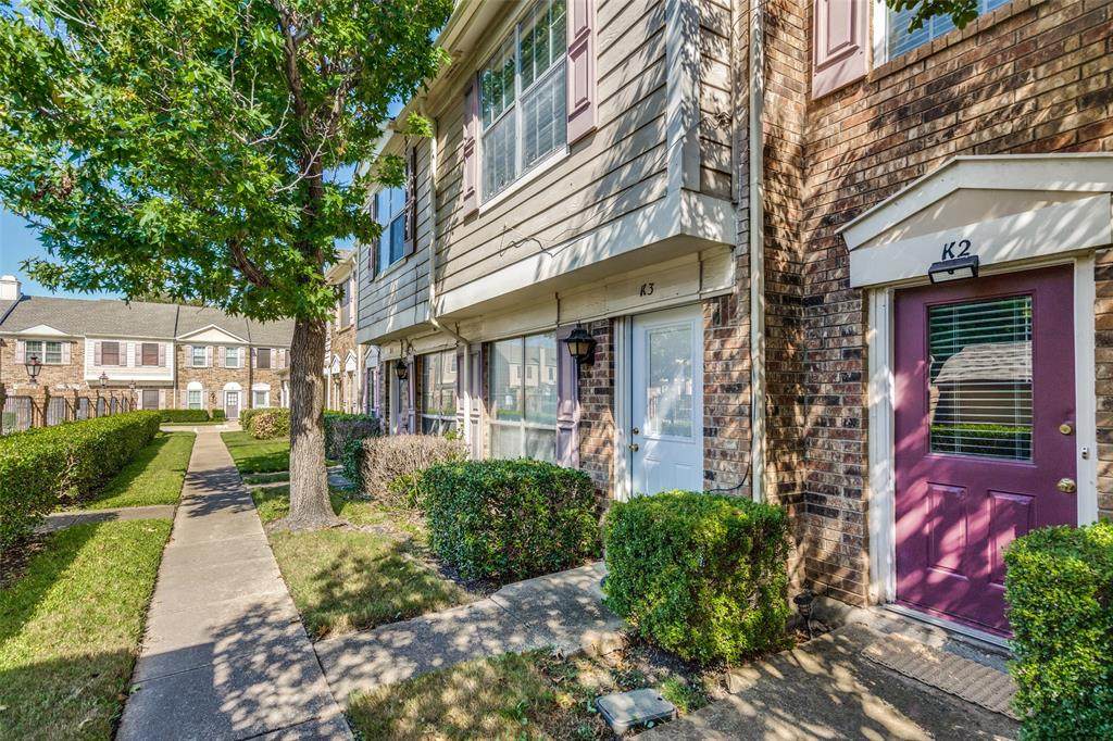641 Carriagehouse Lane - Photo 1