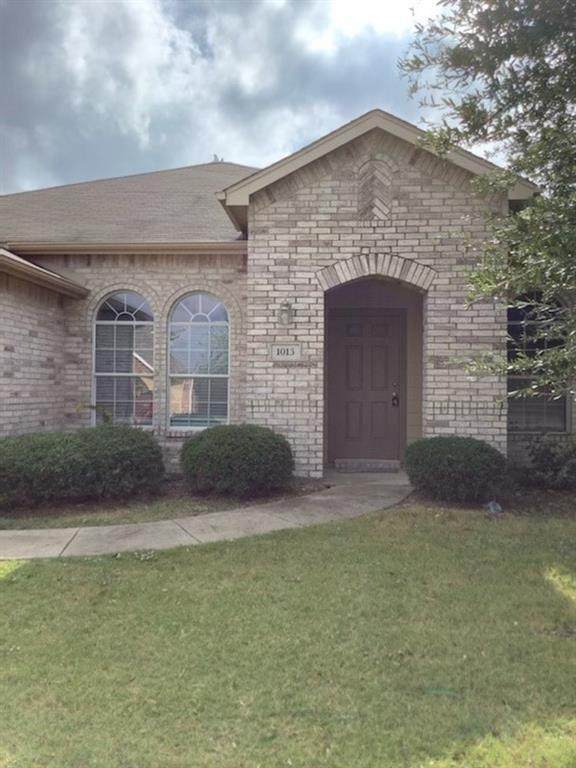 1013 Fulbourne Drive - Photo 1