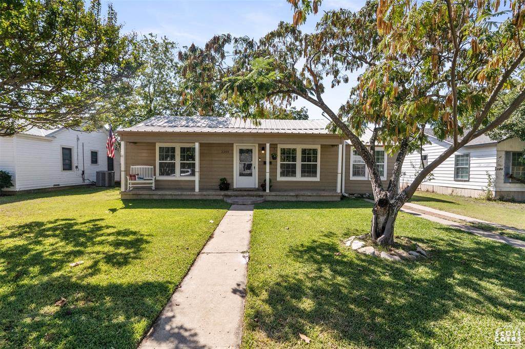 2209 Durham Avenue - Photo 1