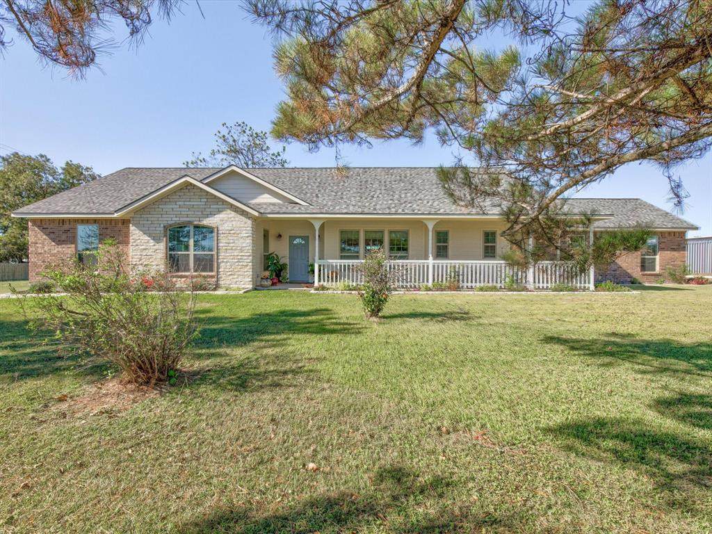 1074 County Road 437 - Photo 1