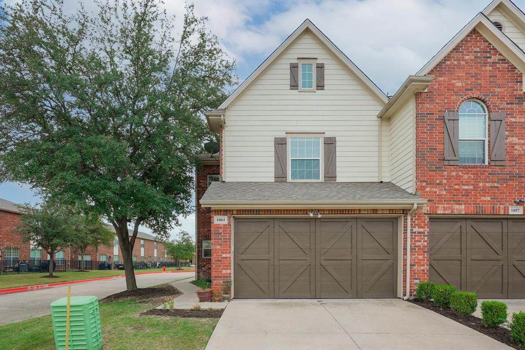1061 Colonial Drive - Photo 1