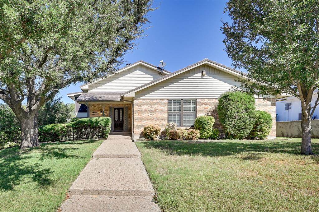 7612 Skylake Drive - Photo 1
