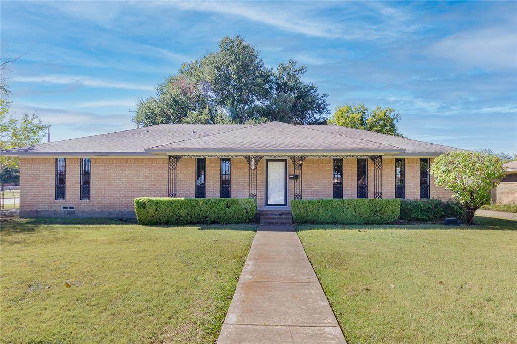 2001 Sylvan Drive - Photo 1