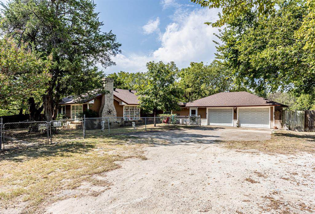 725 Cockrell Hill Road - Photo 1
