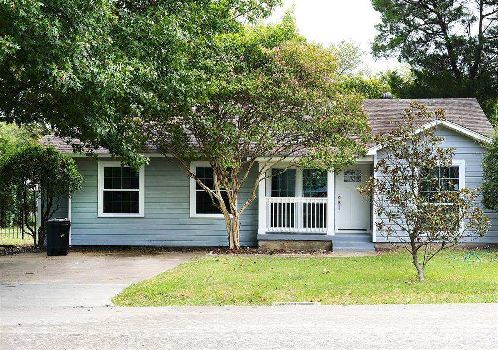 606 Parks Avenue - Photo 1