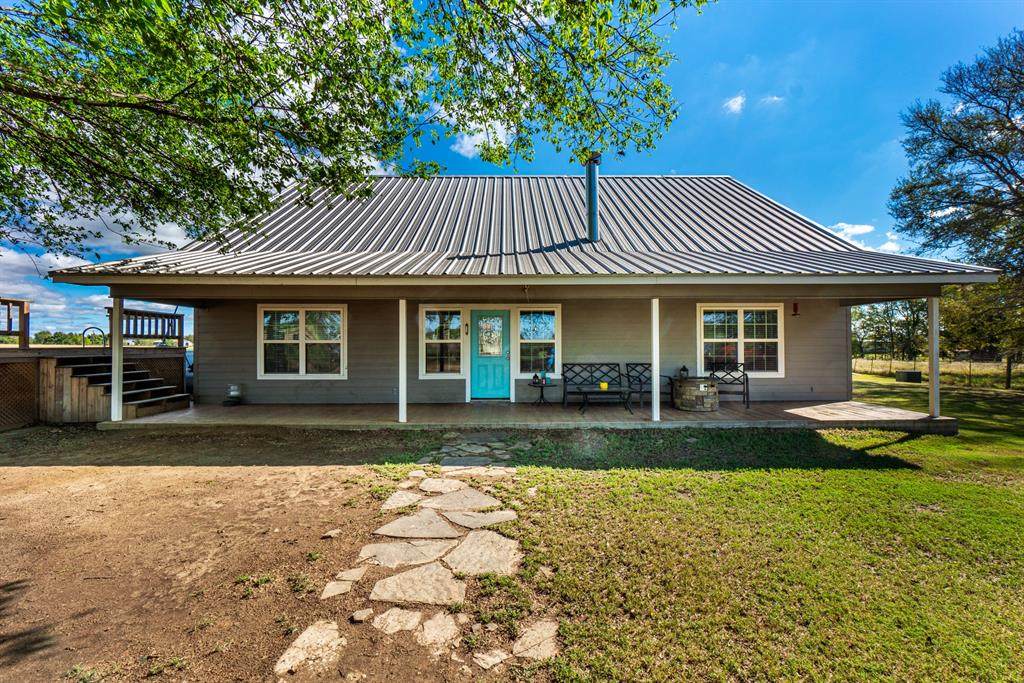 350 Farm Road 3236 - Photo 1