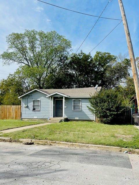 1040 Benton Avenue - Photo 1