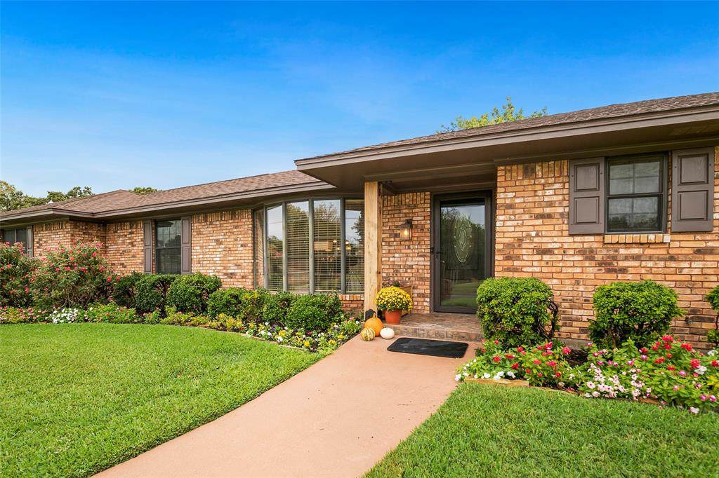 2529 Brookhaven Drive - Photo 1