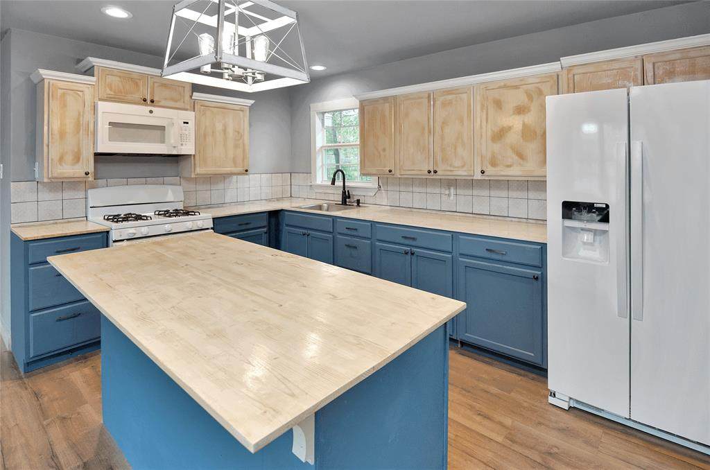 2012 18th Street - Photo 1