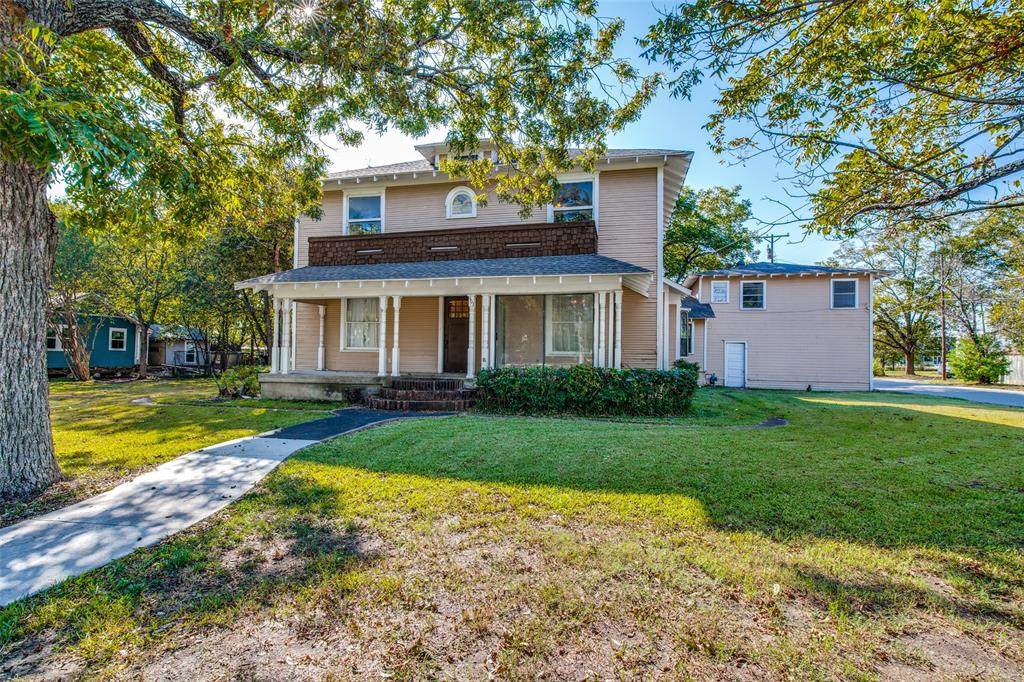 403 Howard Street - Photo 1