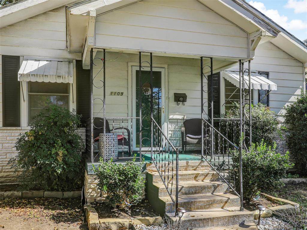 1109 Throckmorton Street - Photo 1