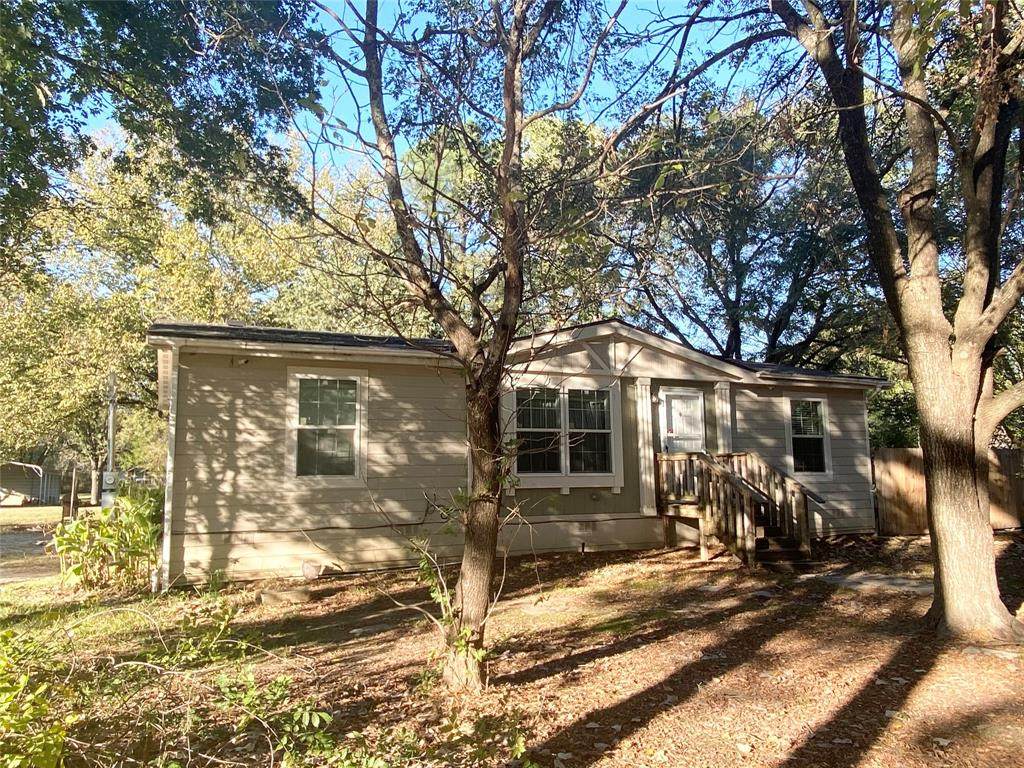 112 Meyers Avenue - Photo 1