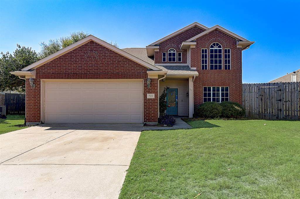 723 Black Walnut Drive - Photo 1