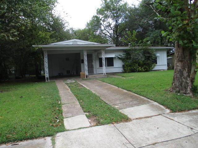 720 Grande Drive - Photo 1