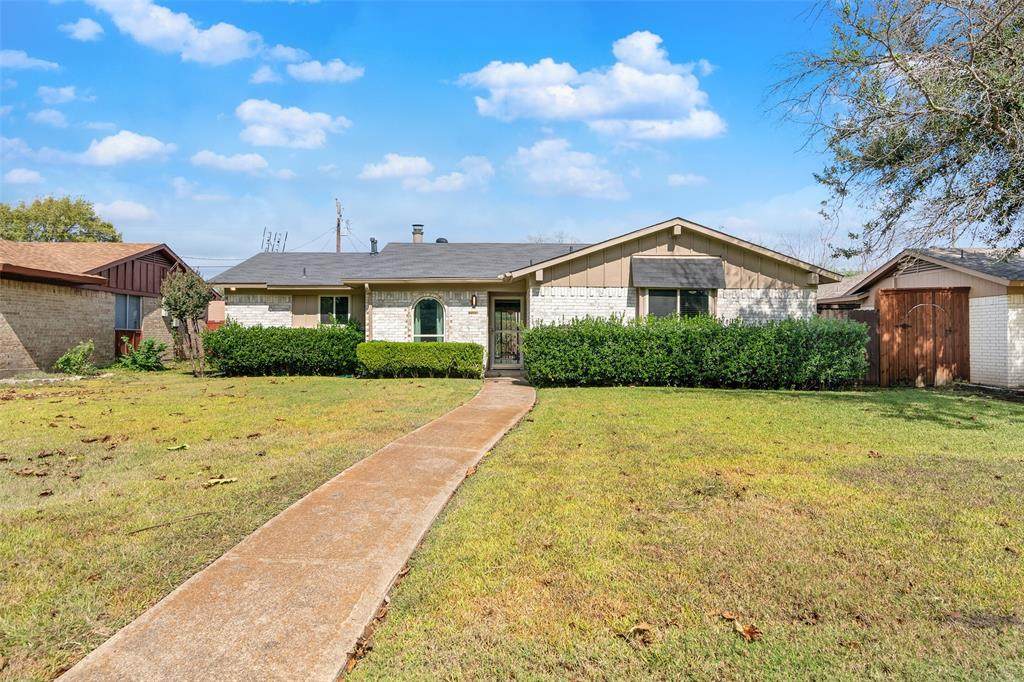 1913 Laurel Lane - Photo 1