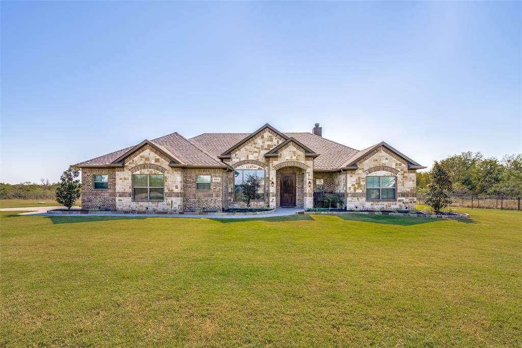 324 Maple Lane - Photo 1