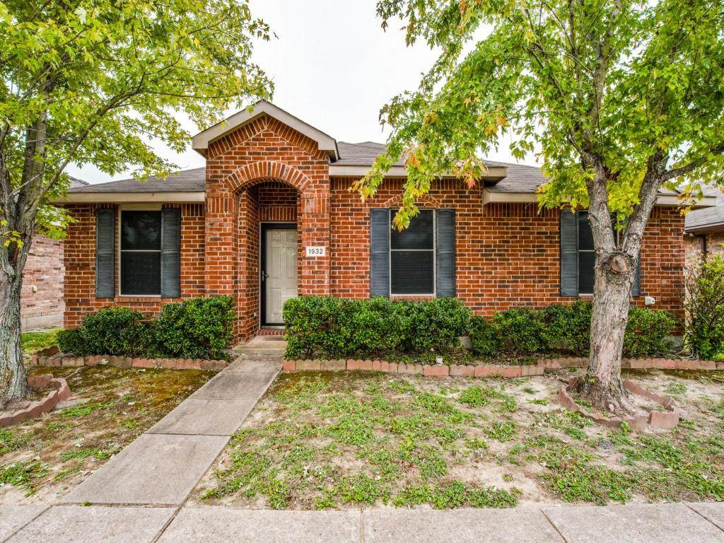 1932 Indian Lilac Drive - Photo 1