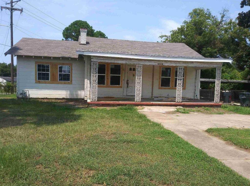 3342 Greenwood Road - Photo 1