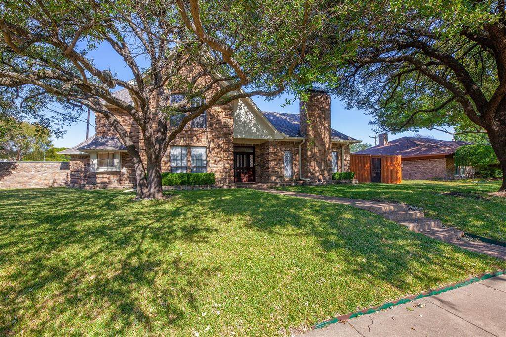 3031 Cross Bend Road - Photo 1