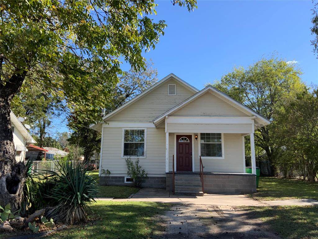 606 Clements Street - Photo 1