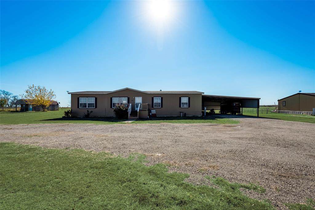 282 Private Road 4732 - Photo 1