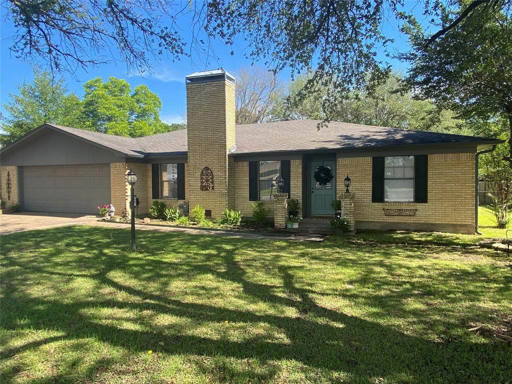 816 Bell Street - Photo 1