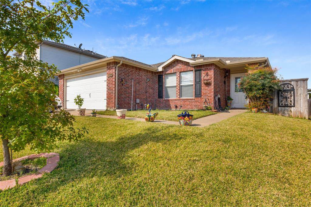 5336 Royal Birkdale Drive - Photo 1