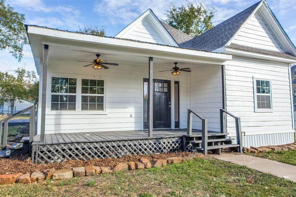 402 Spruce Street - Photo 1