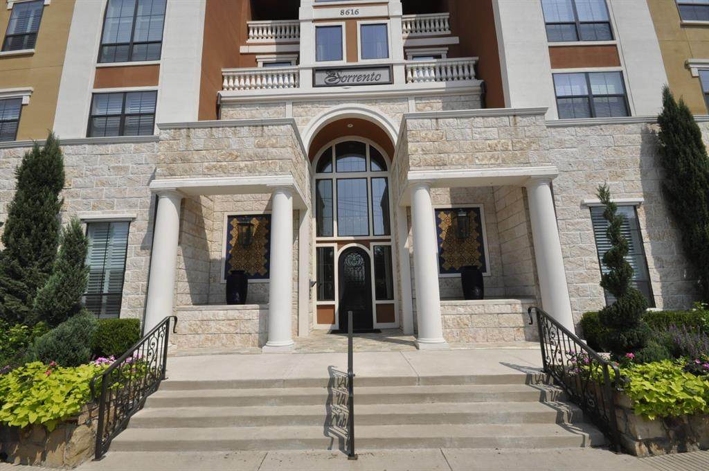 8616 Turtle Creek Boulevard - Photo 1