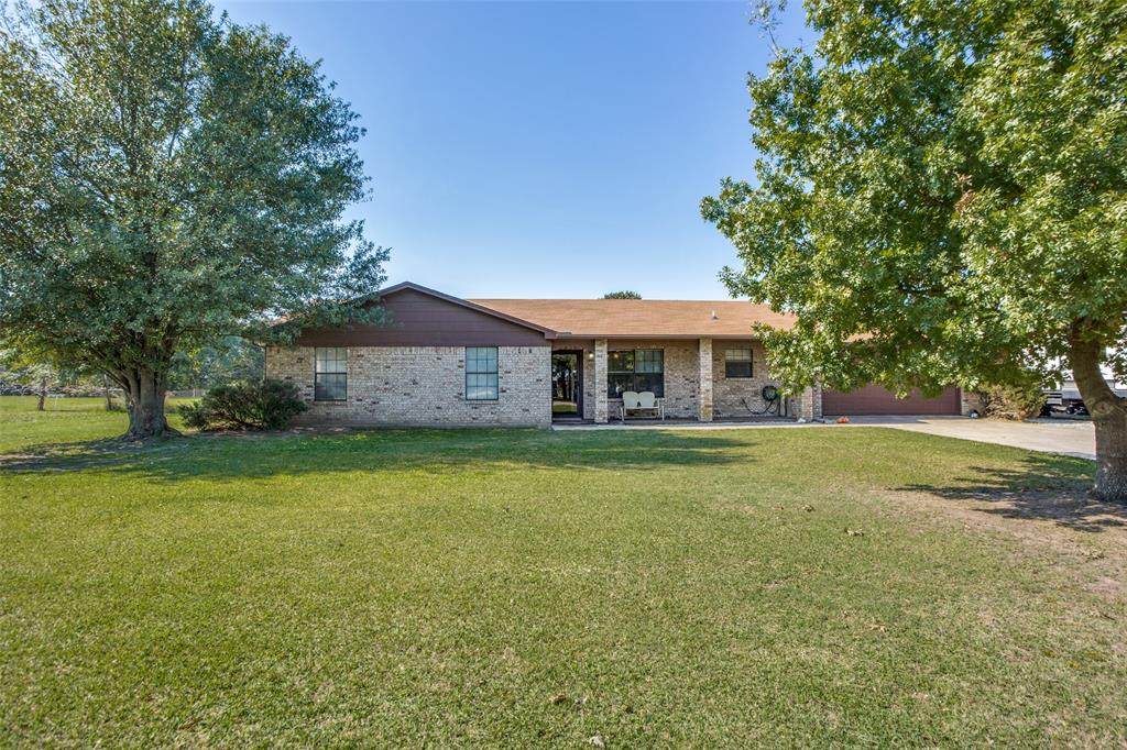 301 County Road 2516 - Photo 1