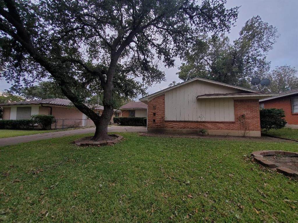 8736 Blossom Lane - Photo 1